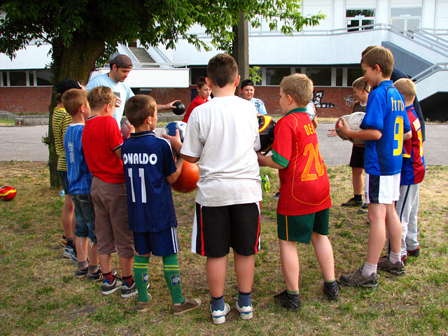 Szkolą, czy nie szkolą? Okiem kibica – rodzica…